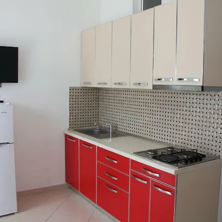 Leodor Hotel's & Apartment's *